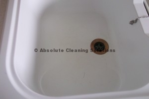 kitchen sink after end of tenancy cleaning service